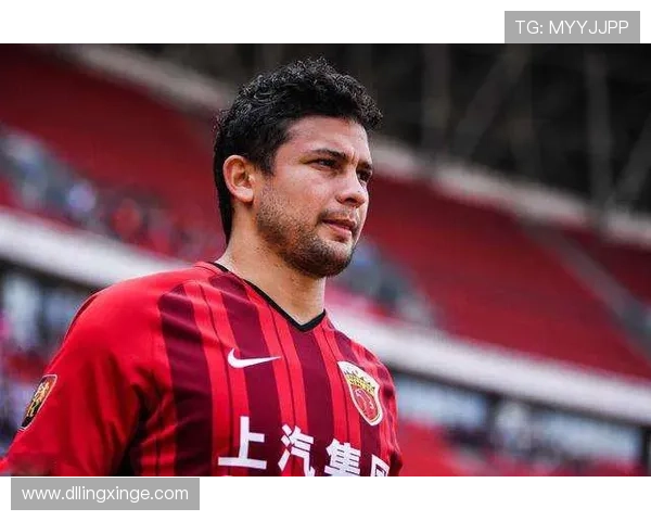 内巴尔足球明星的辉煌历程与对足球界的深远影响分析