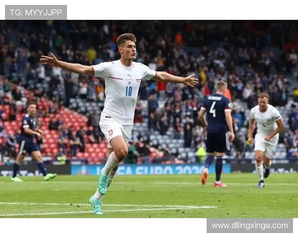 冰岛足球明星的崛起与成就揭秘及其对国家足球的影响 冰岛足球明星的崛起与成就揭秘及其对国家足球的影响