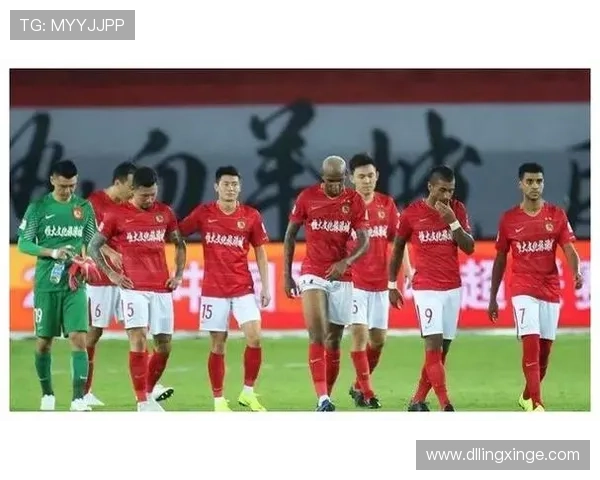 南京羽毛球队以83分稳居杯赛积分榜首位展现强劲实力